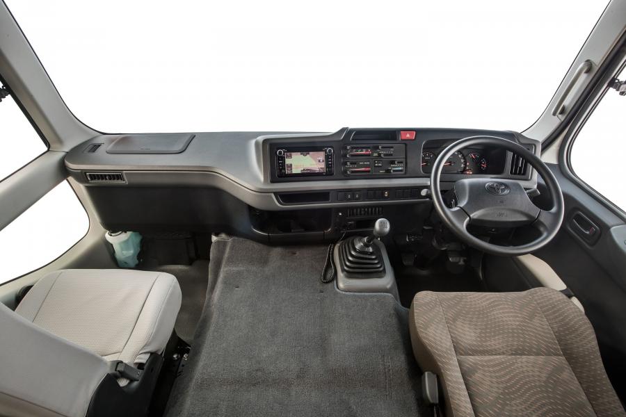 Торпедо Toyota Coaster 2017 года  (AU) (фото 3 из 4)